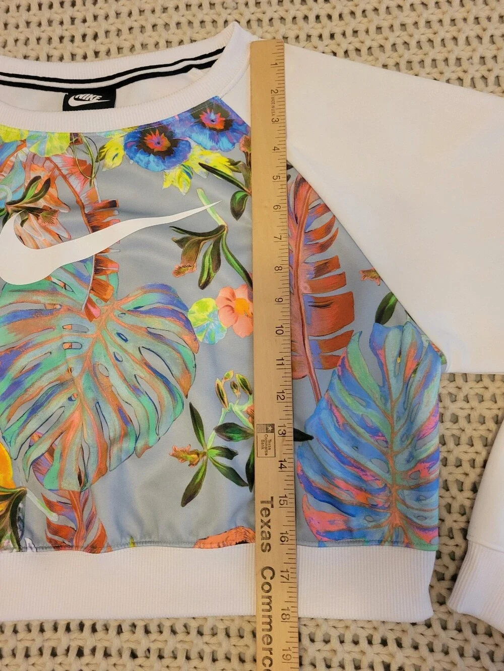 Nike Hyper Femme Crop Sweatshirt Women's Sz L White Tropical Parrot- Read‎